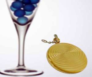 Gold Pendant Manufacturer Supplier Wholesale Exporter Importer Buyer Trader Retailer in Fazalpur Uttar Pradesh India